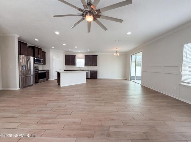 8250 CAPE FOX Drive, Jacksonville, FL 32222