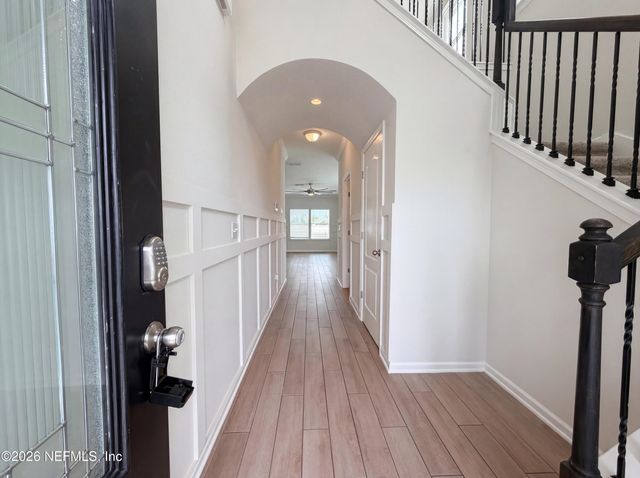 8250 CAPE FOX Drive, Jacksonville, FL 32222