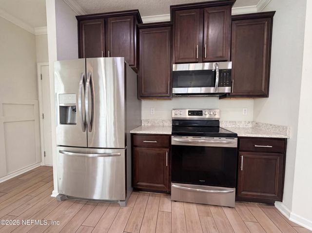 8250 CAPE FOX Drive, Jacksonville, FL 32222