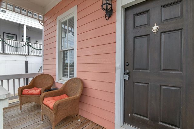 3907 Ursuline Street, Galveston, TX 77550