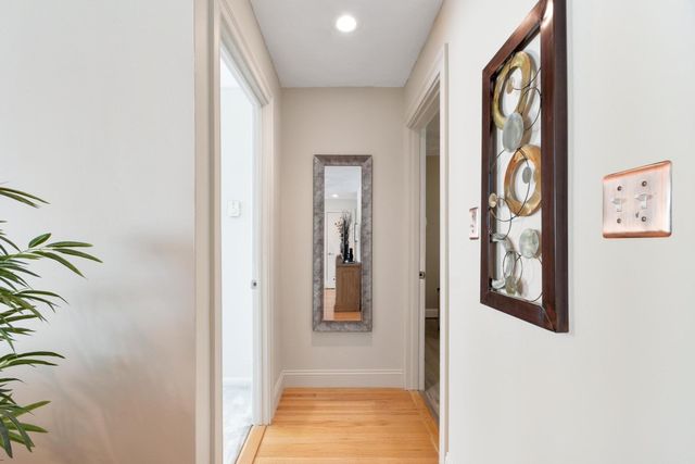16 Appleton Park E4, Ipswich, MA 01938
