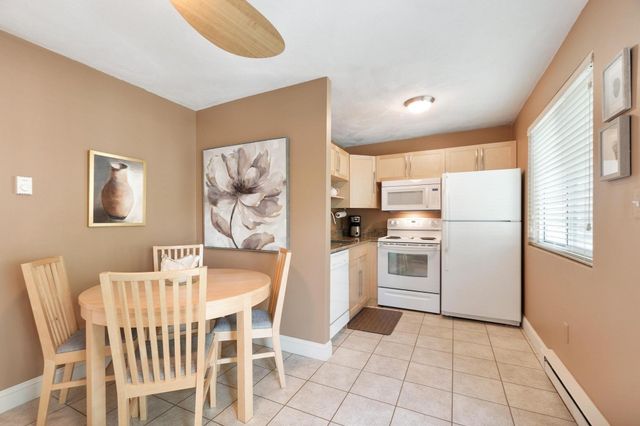 16 Appleton Park E4, Ipswich, MA 01938