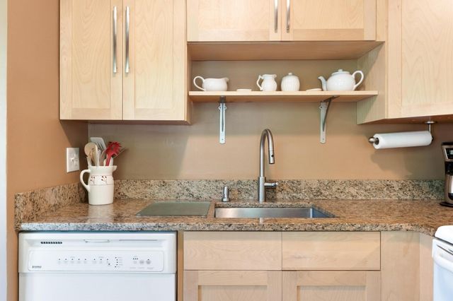 16 Appleton Park E4, Ipswich, MA 01938