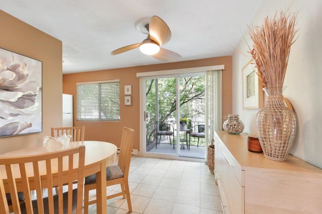 16 Appleton Park E4, Ipswich, MA 01938
