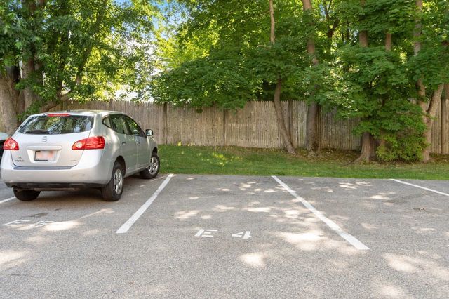 16 Appleton Park E4, Ipswich, MA 01938