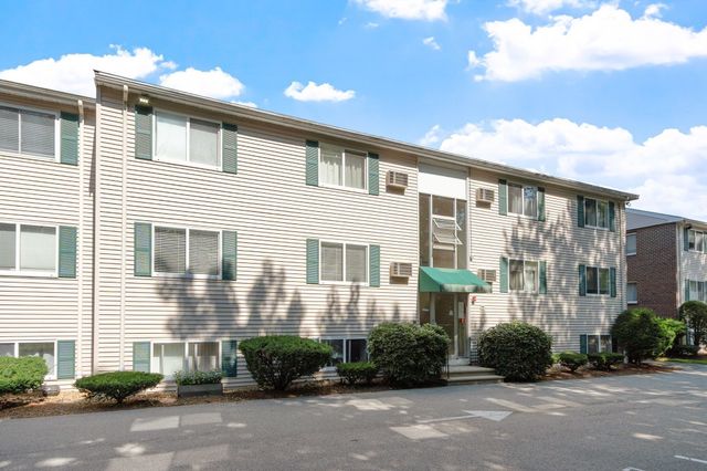 16 Appleton Park E4, Ipswich, MA 01938