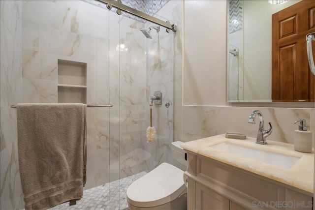 1015 Rachelle Way, El Cajon, CA 92019