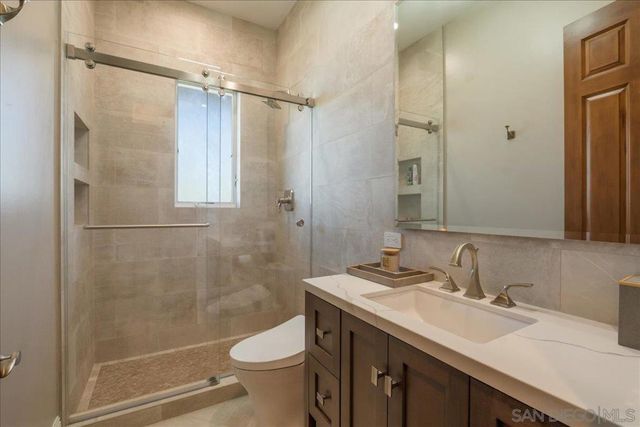 1015 Rachelle Way, El Cajon, CA 92019