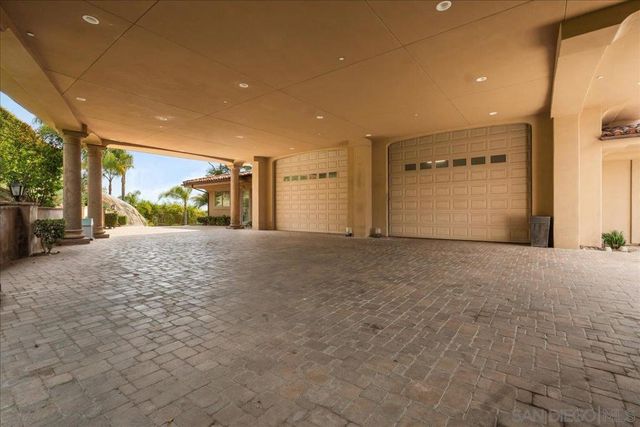 1015 Rachelle Way, El Cajon, CA 92019