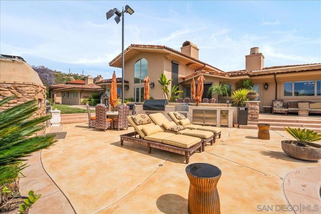 1015 Rachelle Way, El Cajon, CA 92019