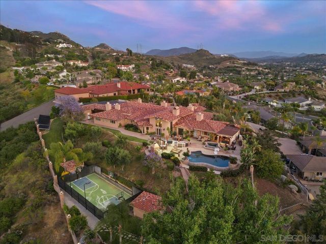 1015 Rachelle Way, El Cajon, CA 92019