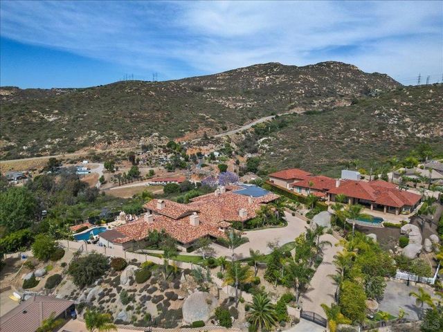 1015 Rachelle Way, El Cajon, CA 92019