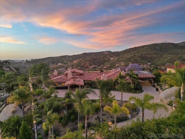 1015 Rachelle Way, El Cajon, CA 92019