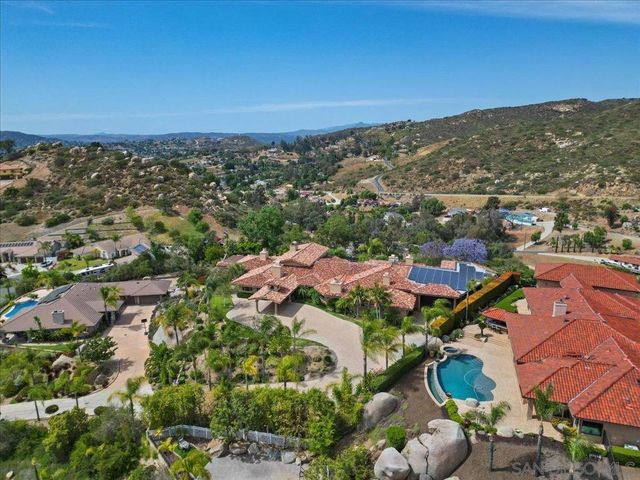 1015 Rachelle Way, El Cajon, CA 92019