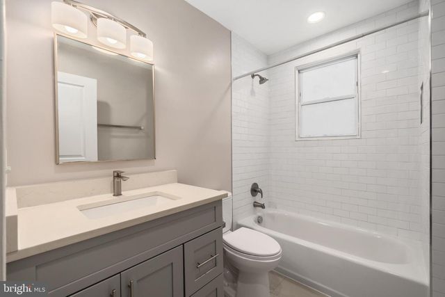 50 53RD ST SE, Washington, DC 20019