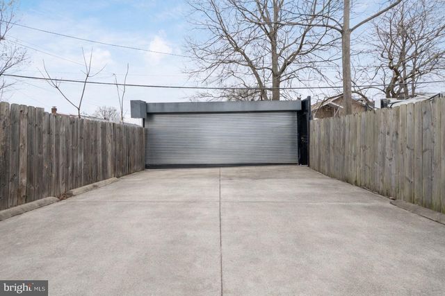 50 53RD ST SE, Washington, DC 20019