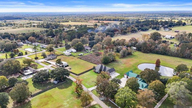 22553 Green Acres Blvd, Denham Springs, LA 70726