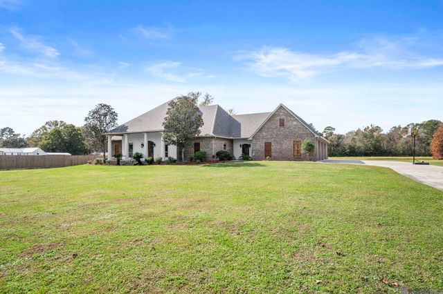 22553 Green Acres Blvd, Denham Springs, LA 70726