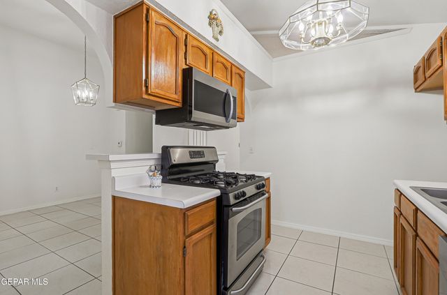 7500 LUZ DE LUMBRE Avenue, El Paso, TX 79912