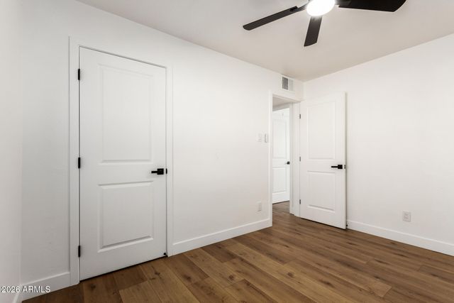 637 N SUNSET Drive, Chandler, AZ 85225