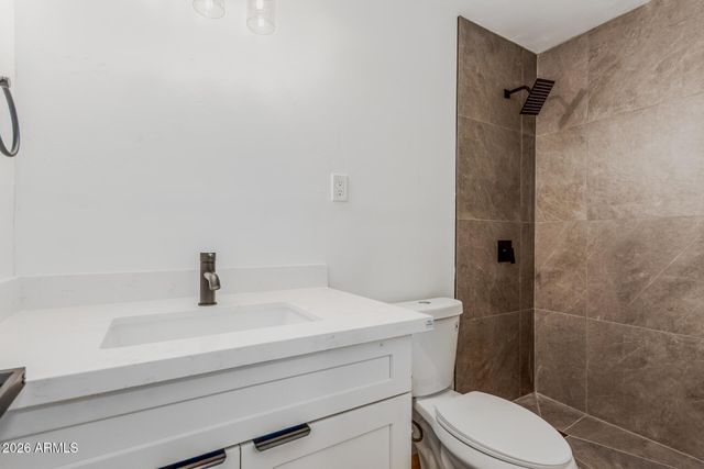 637 N SUNSET Drive, Chandler, AZ 85225