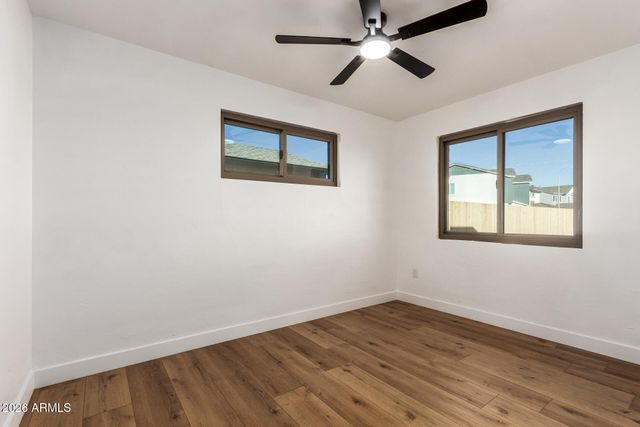 637 N SUNSET Drive, Chandler, AZ 85225