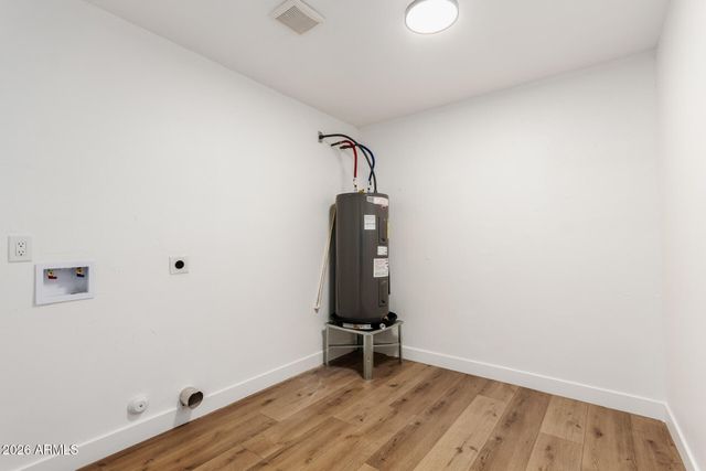 637 N SUNSET Drive, Chandler, AZ 85225