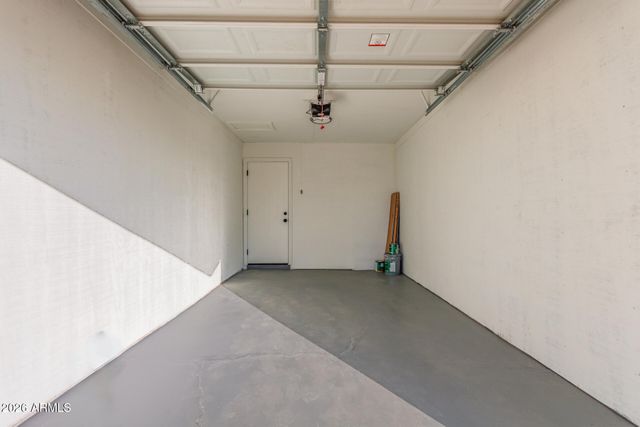 637 N SUNSET Drive, Chandler, AZ 85225