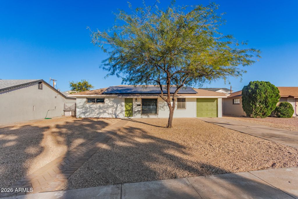 637 N SUNSET Drive, Chandler, AZ 85225