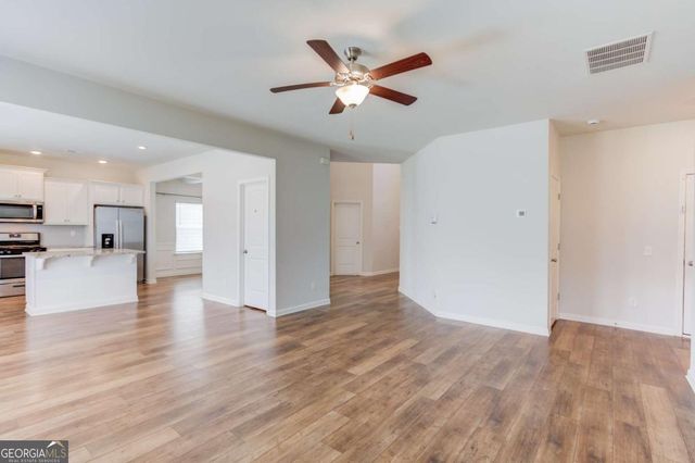 305 Eleanora Crossing, Loganville, GA 30052