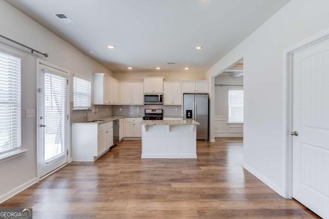 305 Eleanora Crossing, Loganville, GA 30052