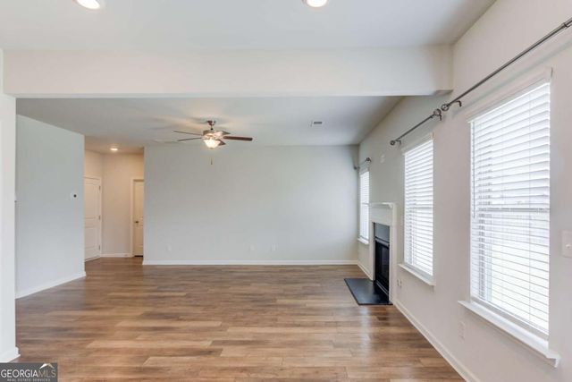 305 Eleanora Crossing, Loganville, GA 30052