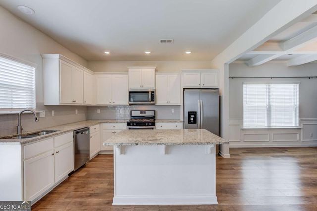 305 Eleanora Crossing, Loganville, GA 30052