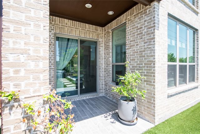 8234 Vitex Avenue, Dallas, TX 75252