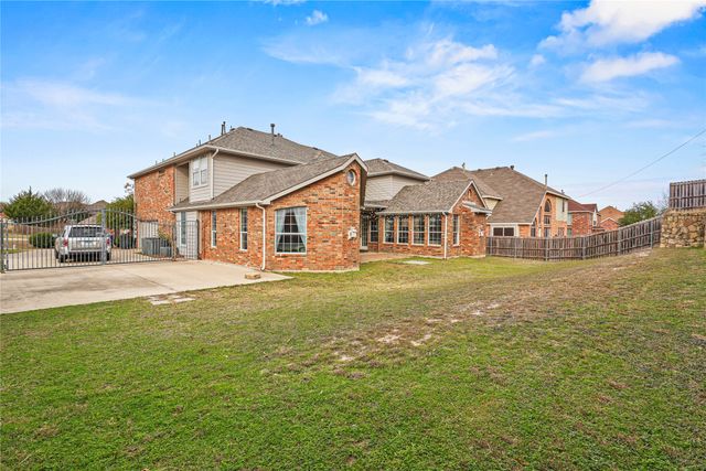 942 Marisa Lane, Desoto, TX 75115