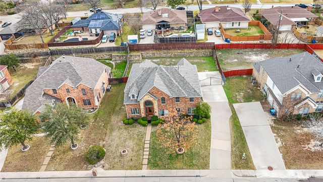 942 Marisa Lane, Desoto, TX 75115