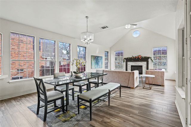 942 Marisa Lane, Desoto, TX 75115