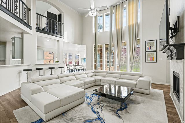 942 Marisa Lane, Desoto, TX 75115