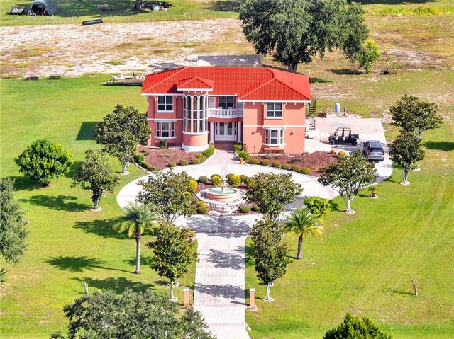 18147 CORALWOOD LANE, Groveland, FL 34736