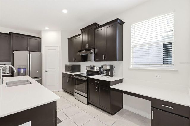 9166 CUT SHOT DRIVE, Winter Garden, FL 34787