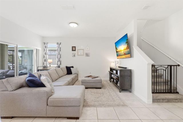 9166 CUT SHOT DRIVE, Winter Garden, FL 34787