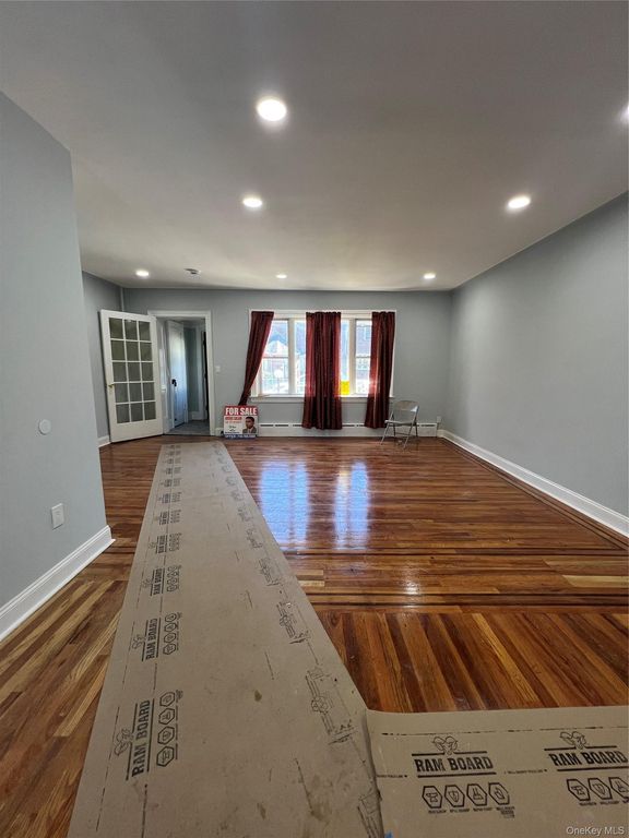 113-21 204th Street, Jamaica, NY 11412 — photo 3