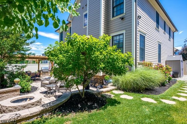 1 Houston St, Metuchen Boro, NJ 08840