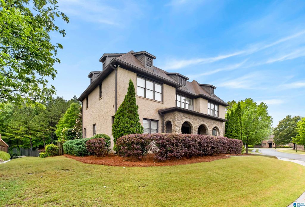 795 HAMPDEN PLACE CIRCLE, Vestavia Hills, AL 35242
