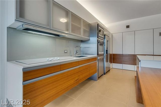 3726 Las Vegas Boulevard 2702, Las Vegas, NV 89158