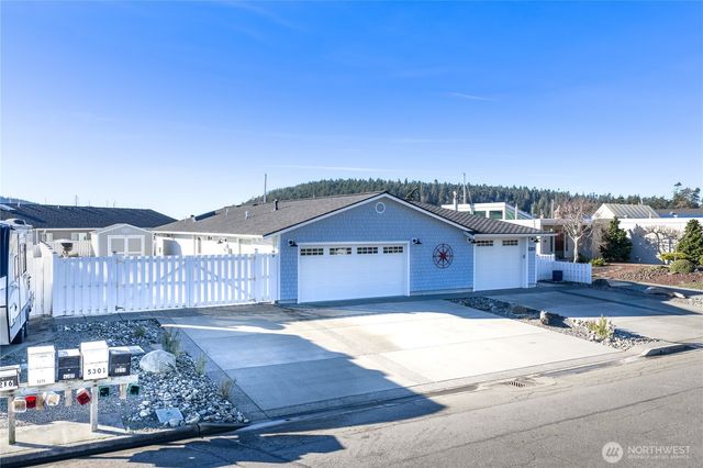 5301 Doon Way, Anacortes, WA 98221