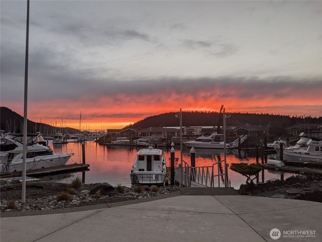 5301 Doon Way, Anacortes, WA 98221