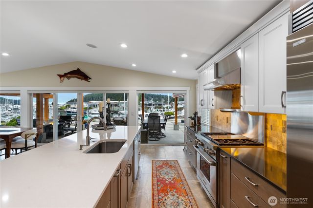 5301 Doon Way, Anacortes, WA 98221