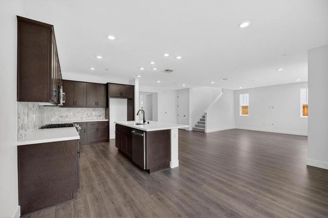 1339 N Galvani Court, Mountain House, CA 95391