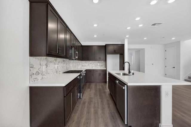 1339 N Galvani Court, Mountain House, CA 95391